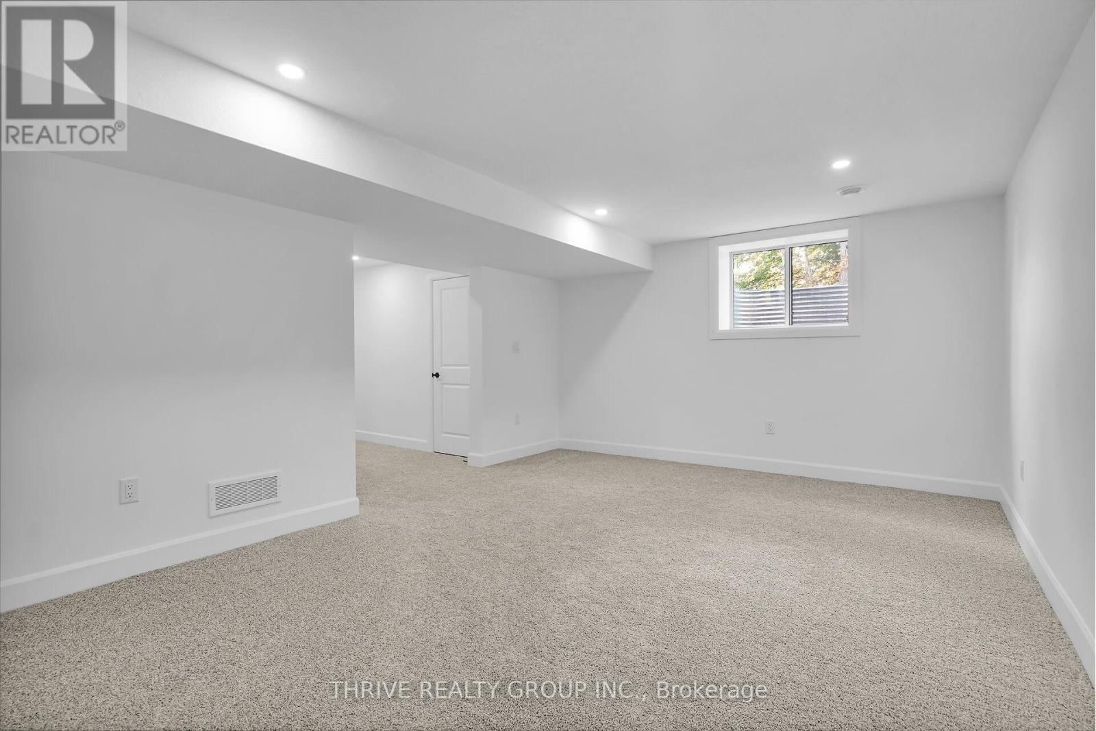 11 - 279 HILL STREET Image 36