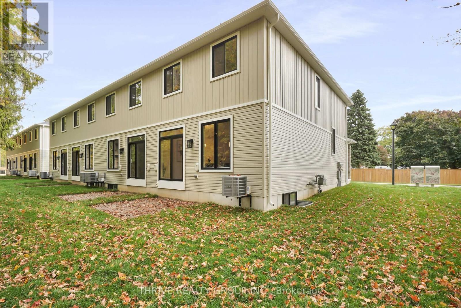 11 - 279 HILL STREET Image 41