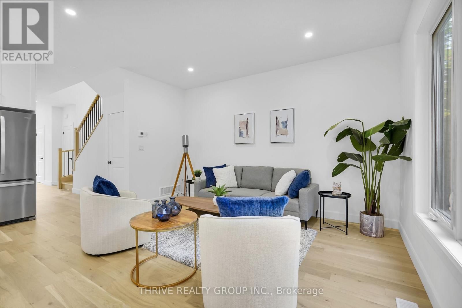 11 - 279 HILL STREET Image 9