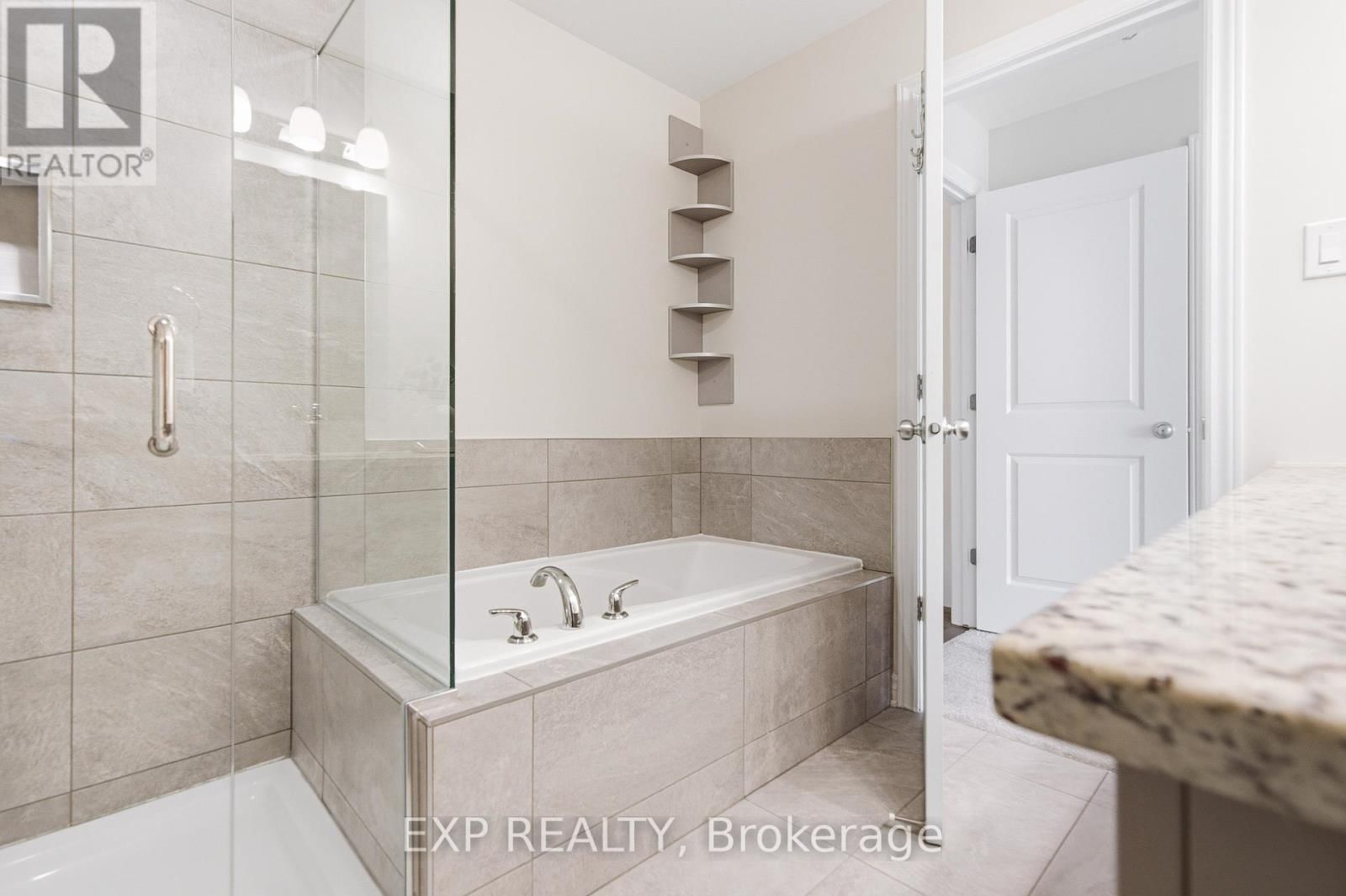 528 FAWN VALLEY PRIVATE Image 14