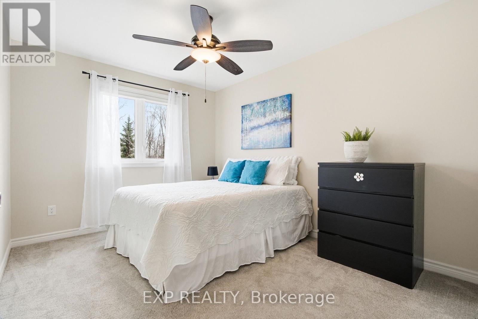 528 FAWN VALLEY PRIVATE Image 17