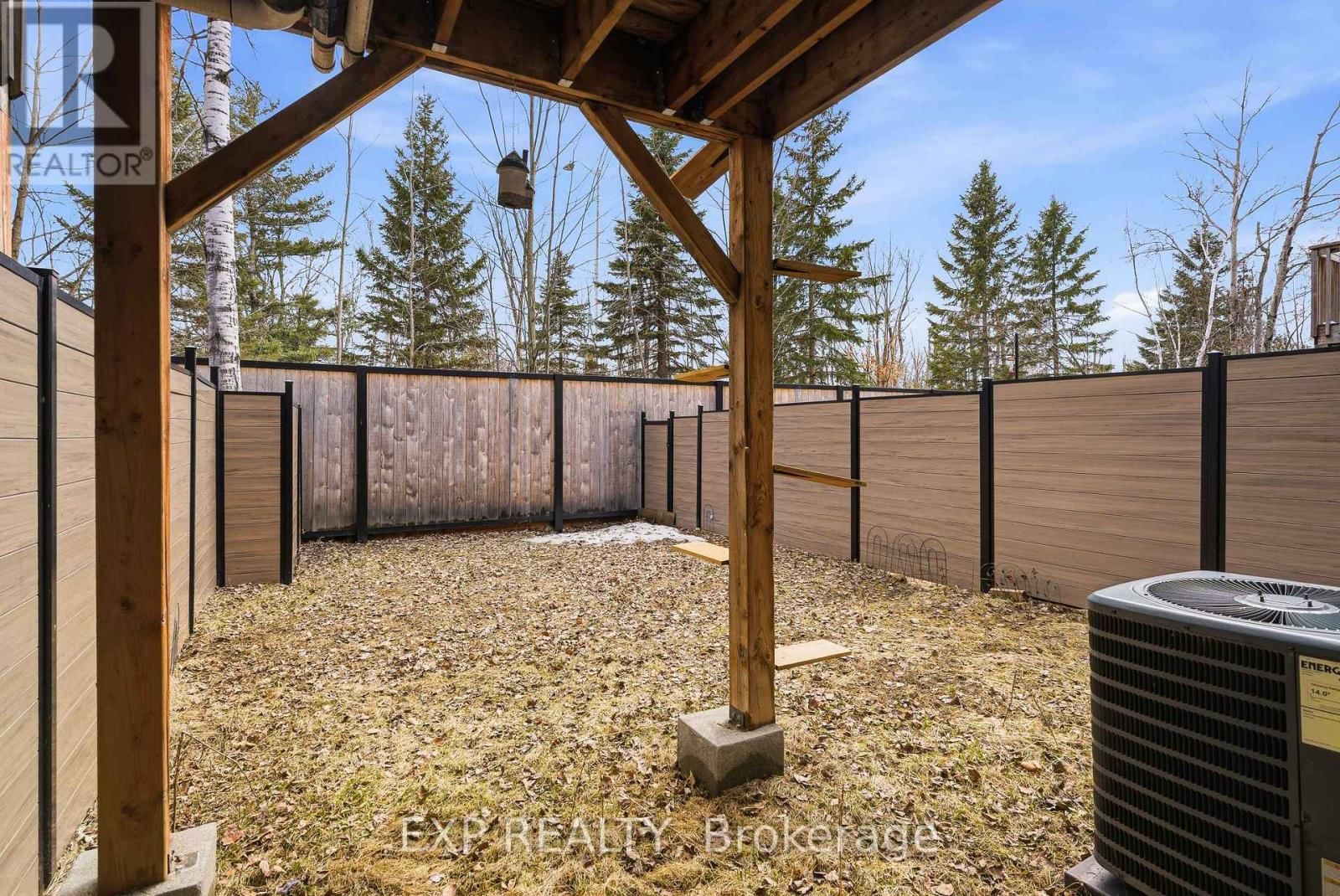 528 FAWN VALLEY PRIVATE Image 25