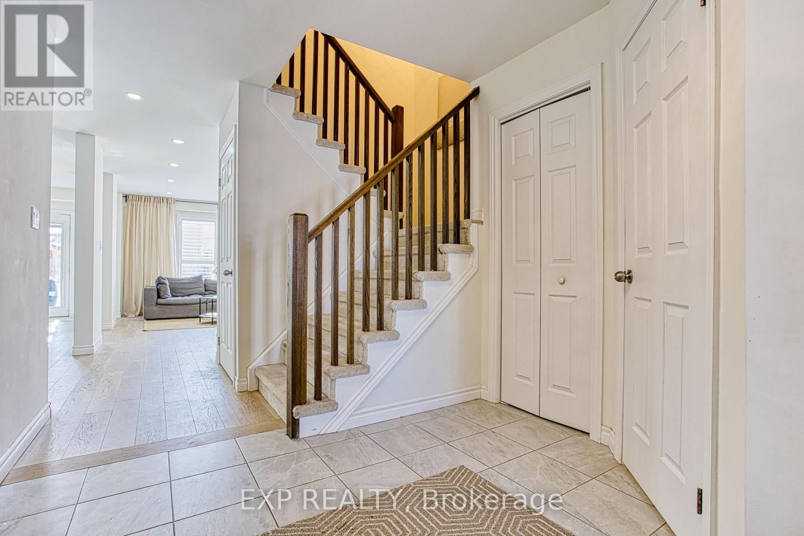 32 HUDSON DRIVE Image 14