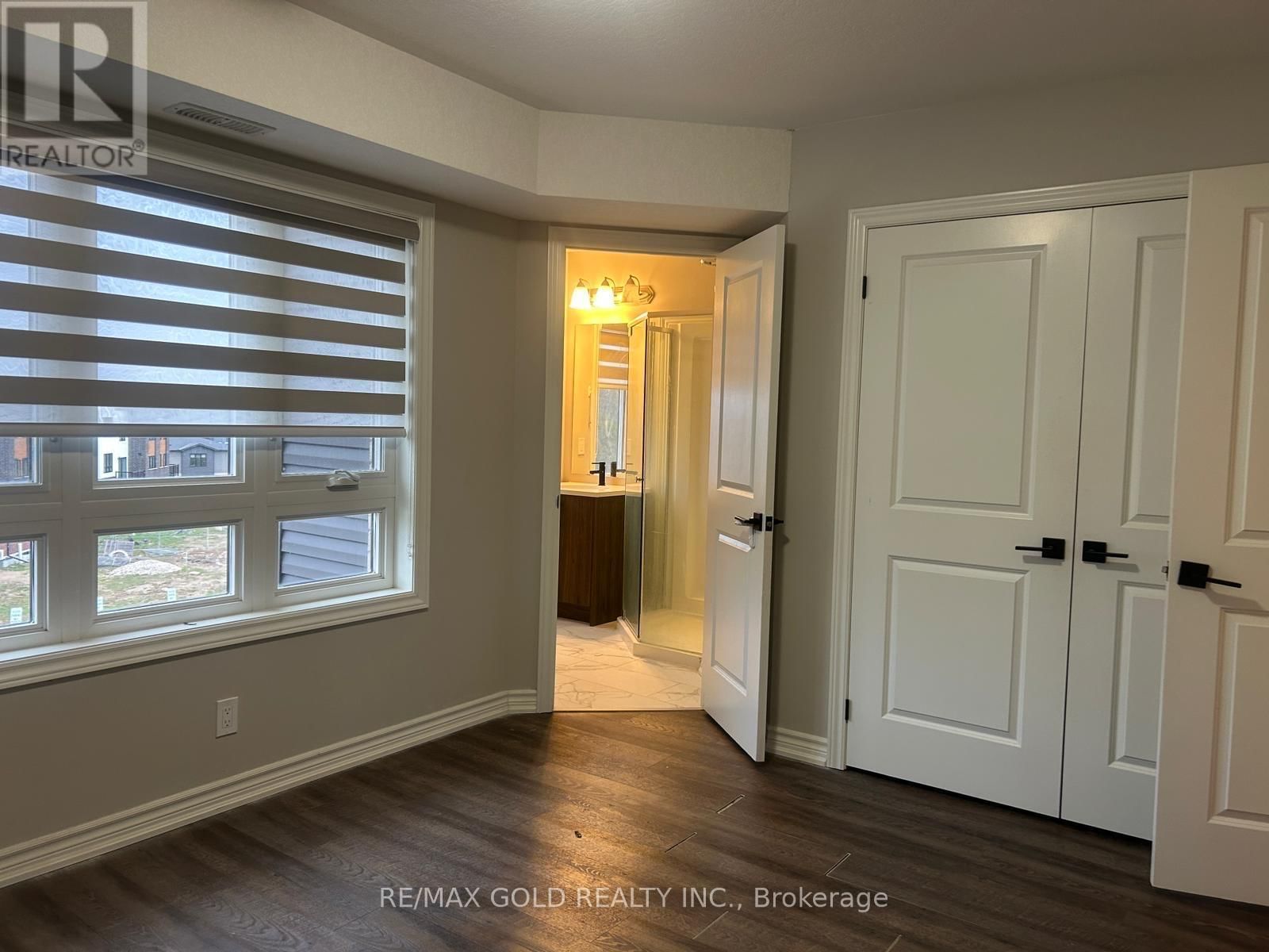 19 - 235 CHAPEL HILL DRIVE Image 11