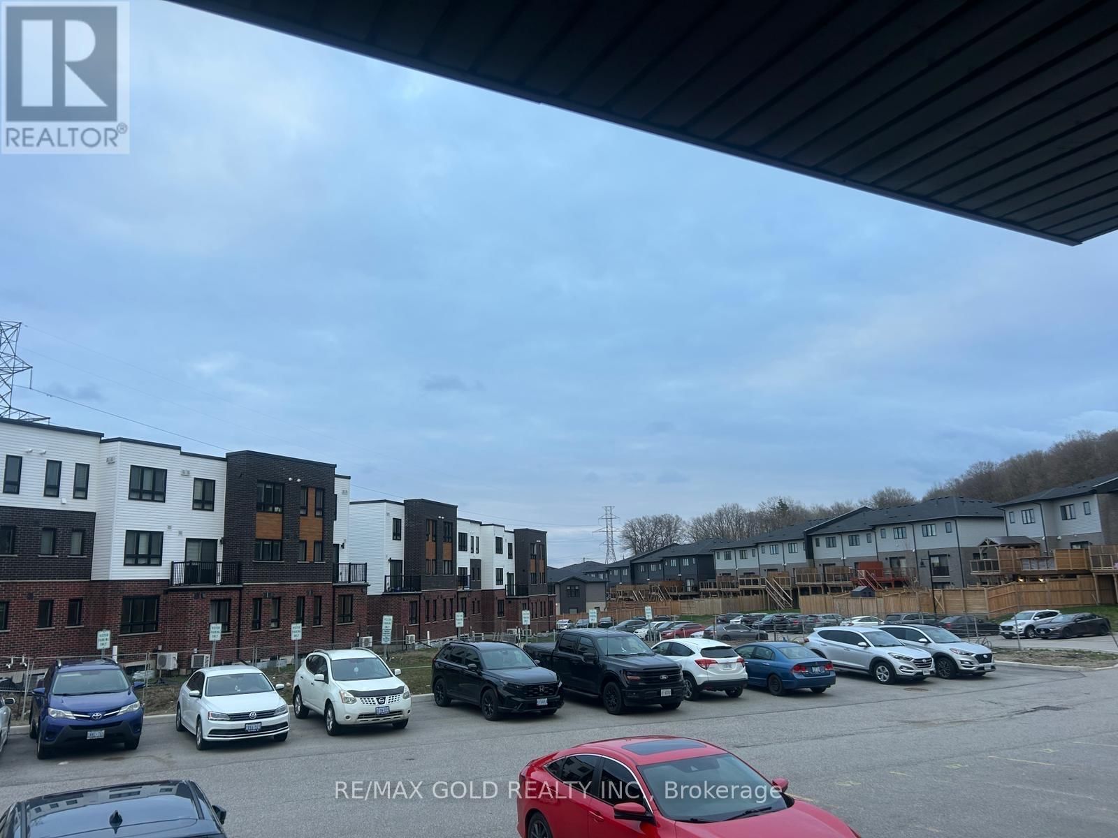 19 - 235 CHAPEL HILL DRIVE Image 22