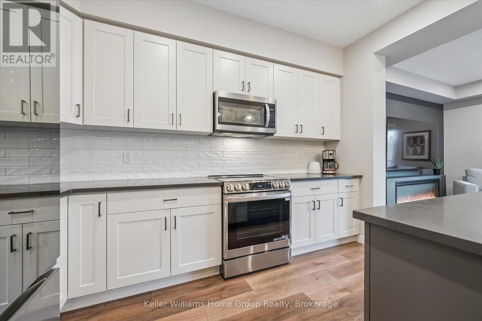 27 HEDLEY LANE Image 13