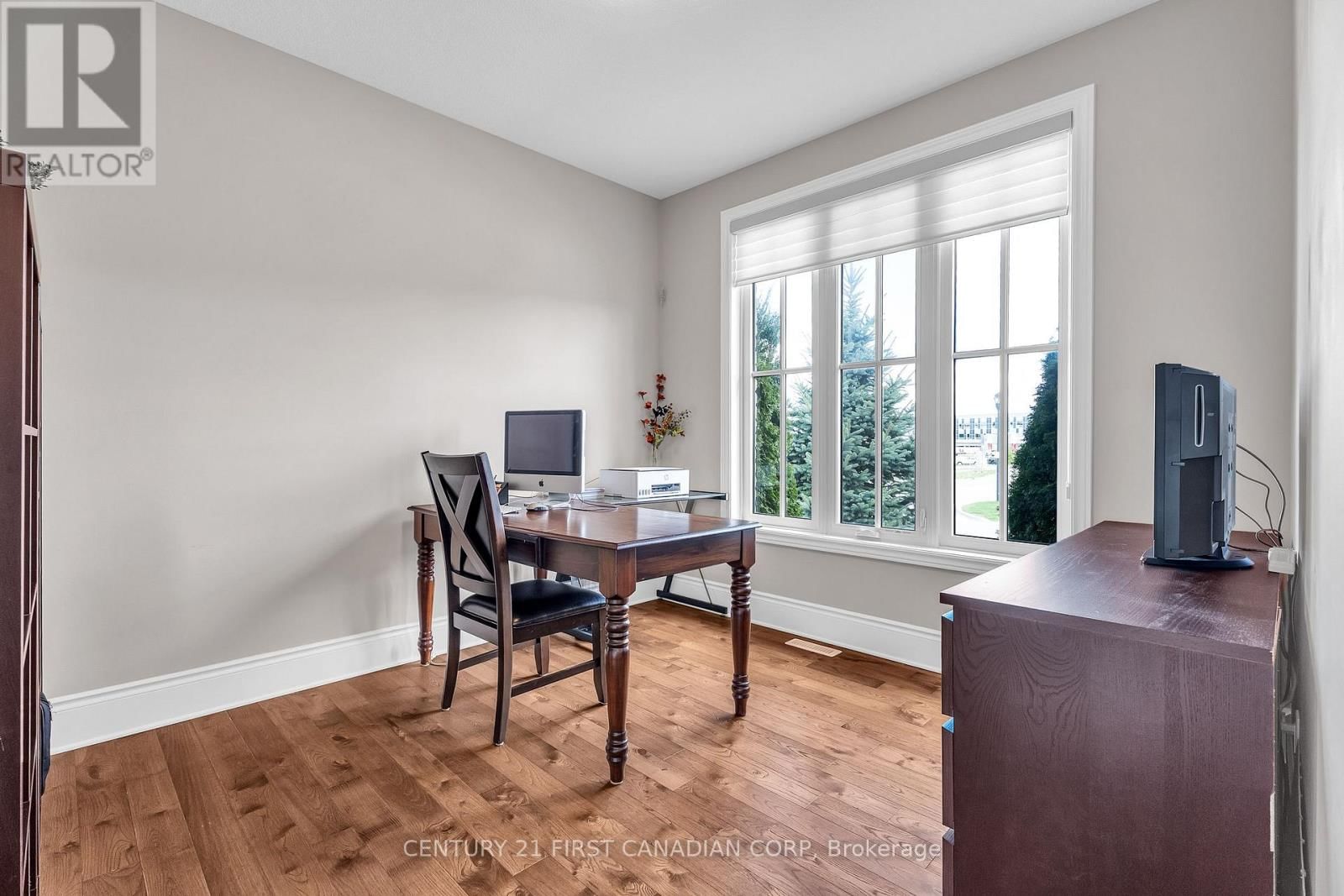 1895 SUMAC WAY Image 14