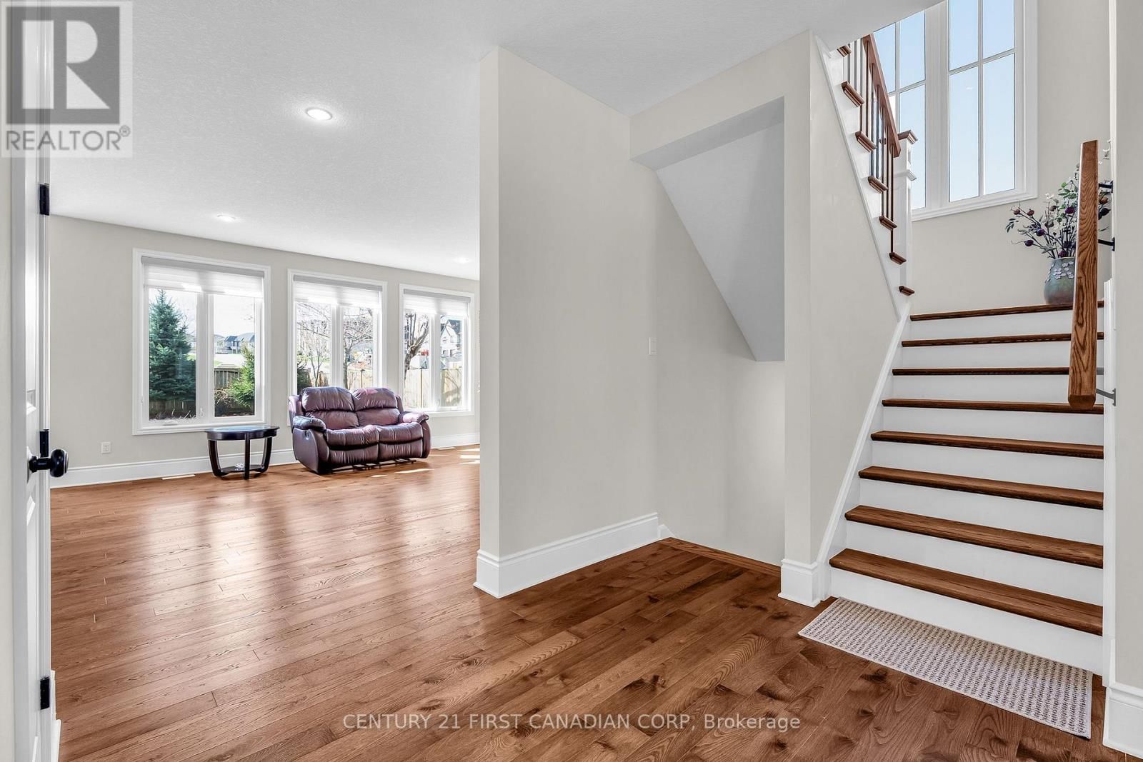 1895 SUMAC WAY Image 15