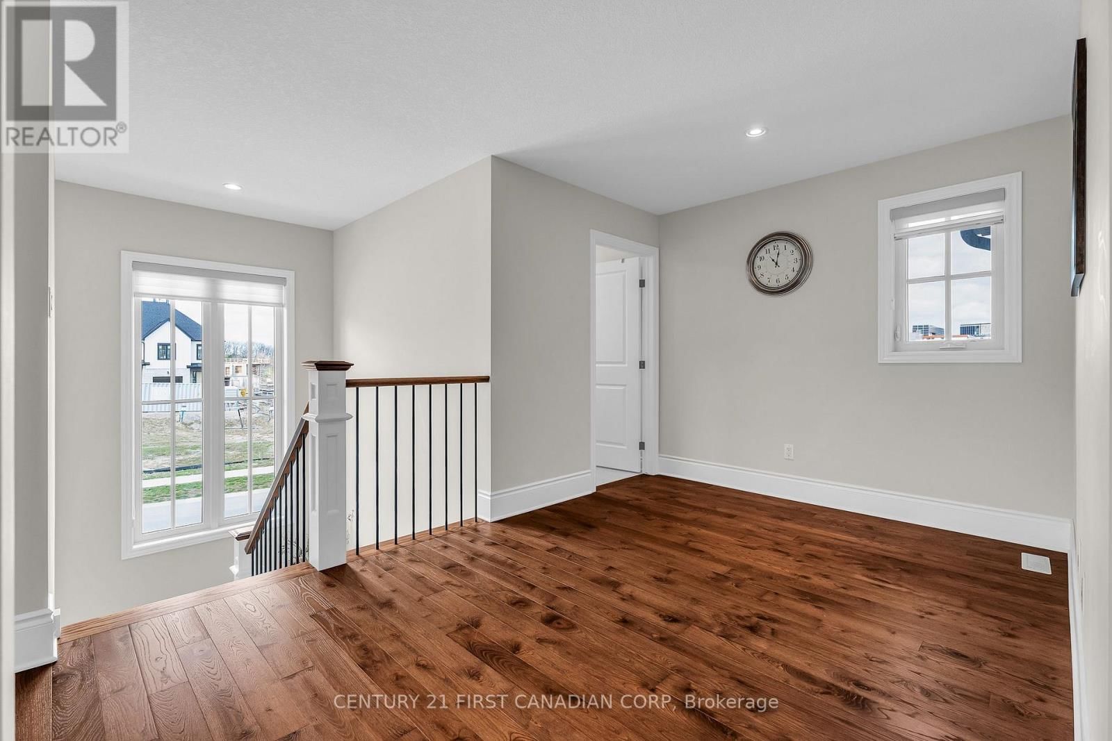 1895 SUMAC WAY Image 28