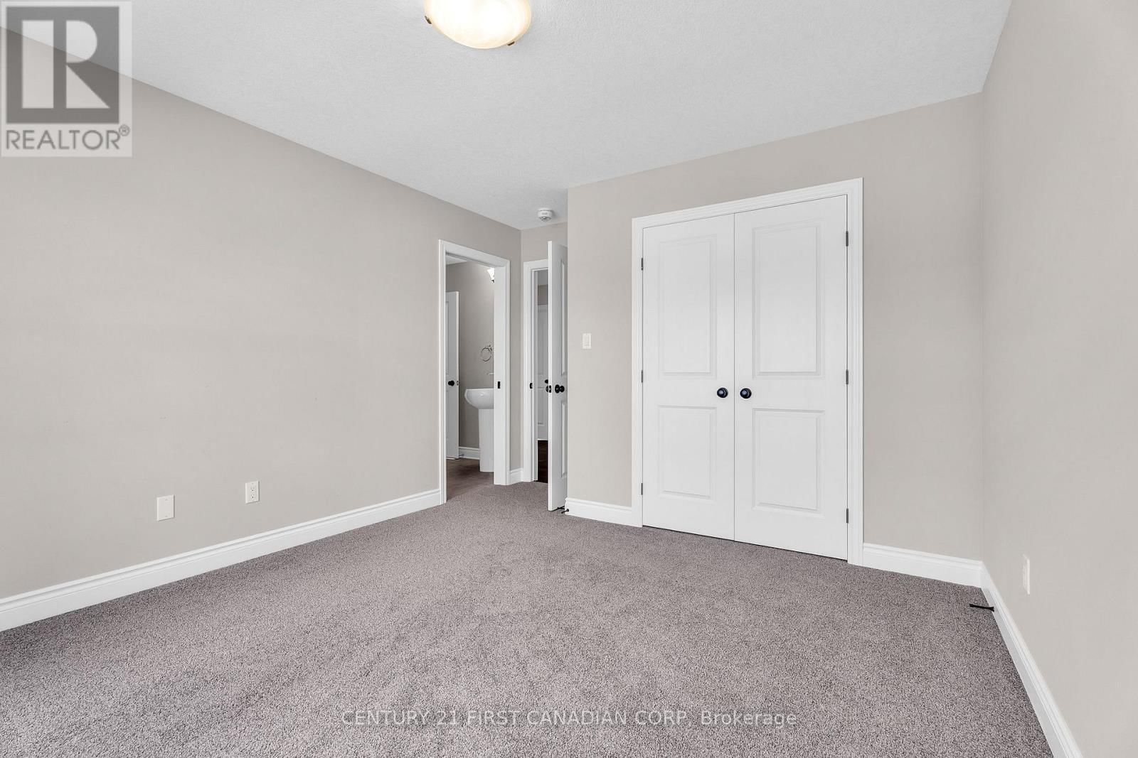 1895 SUMAC WAY Image 40