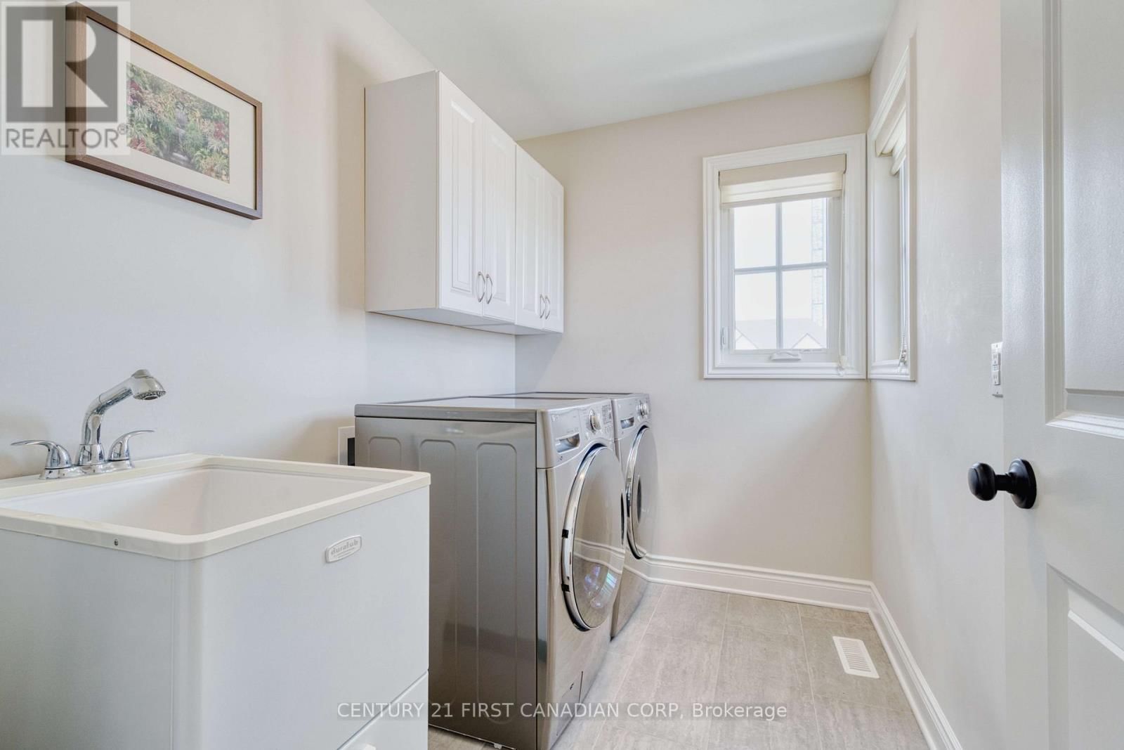 1895 SUMAC WAY Image 41