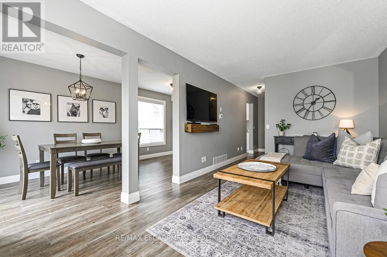 255 HILLTOP DRIVE Image 13