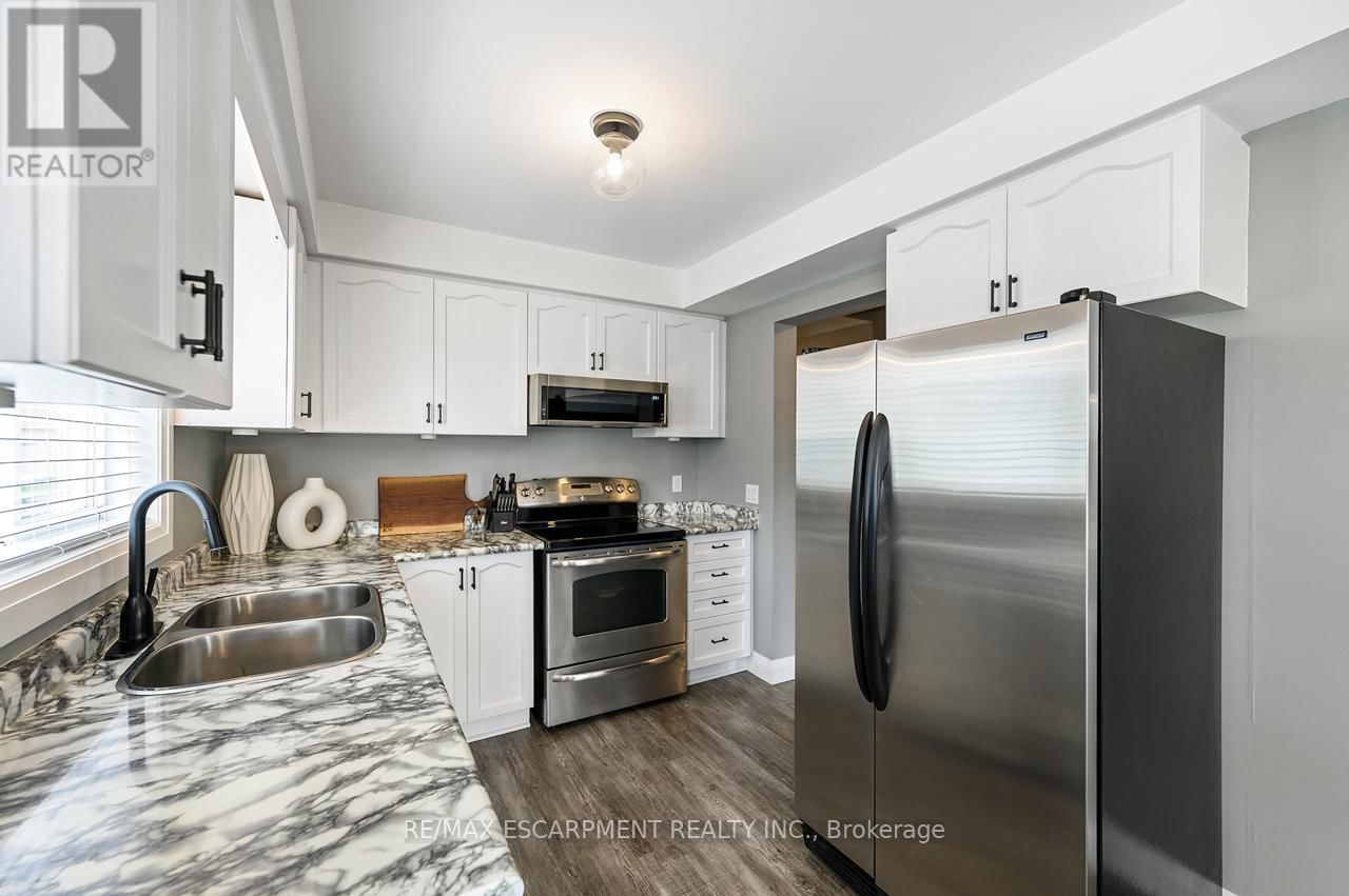 255 HILLTOP DRIVE Image 7