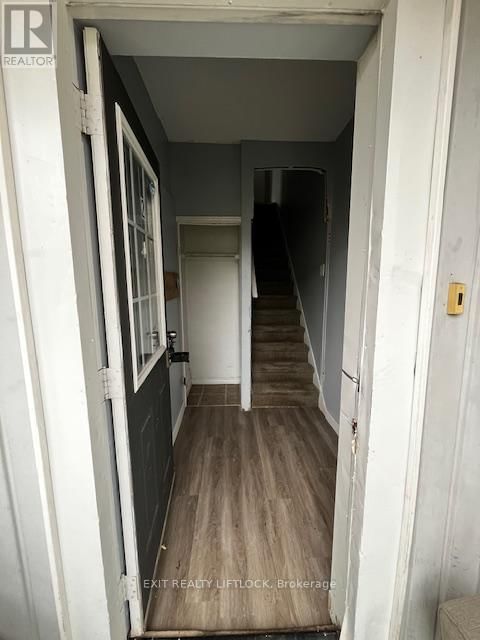 207 STEWART STREET Image 3