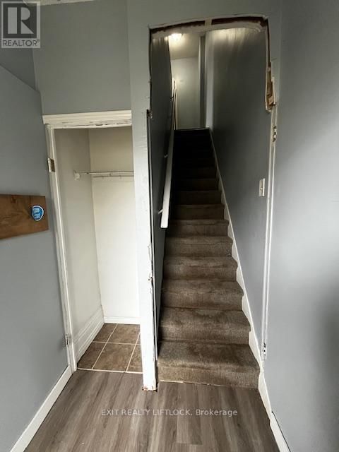 207 STEWART STREET Image 4