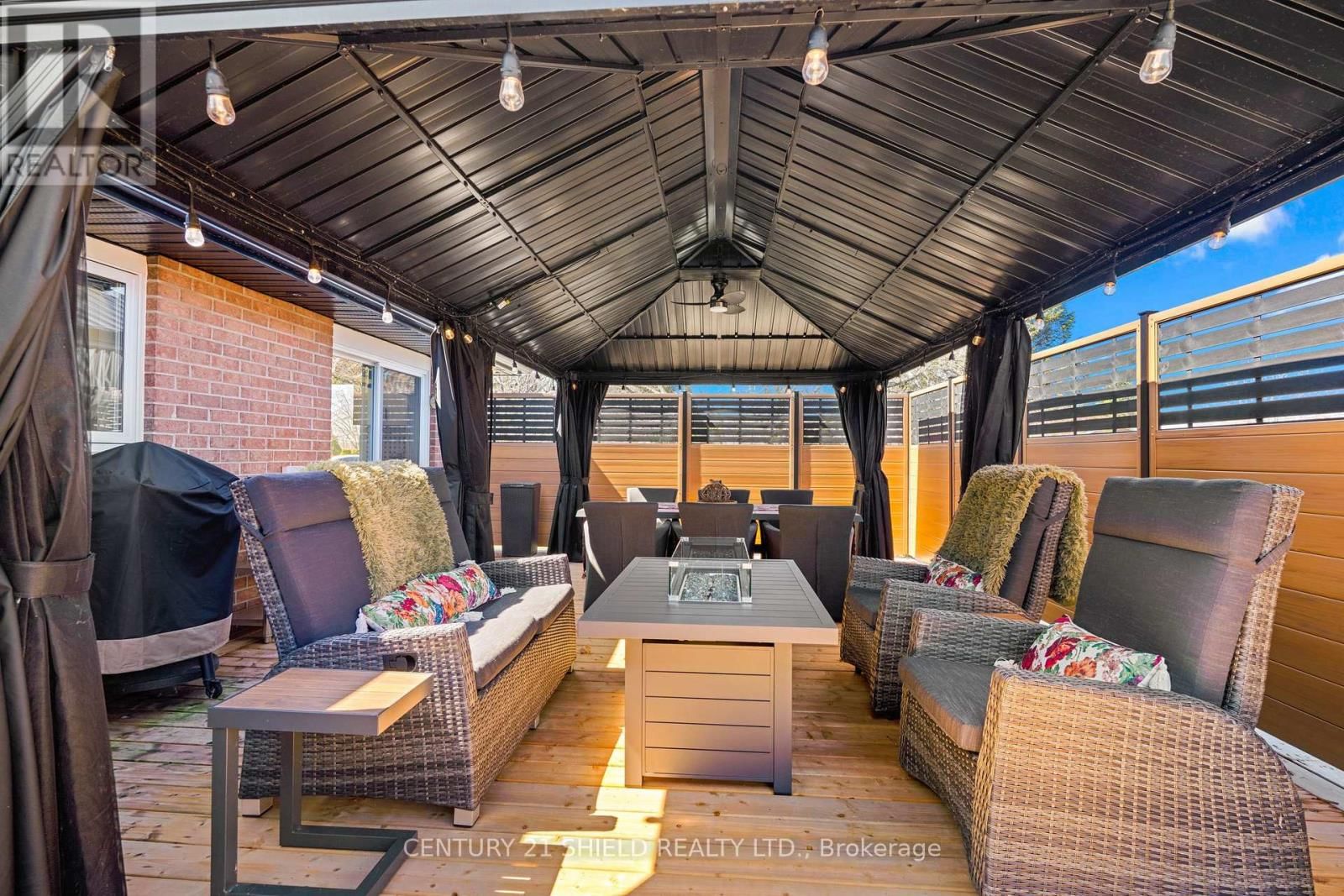 6291 MACLEAN COURT Image 11