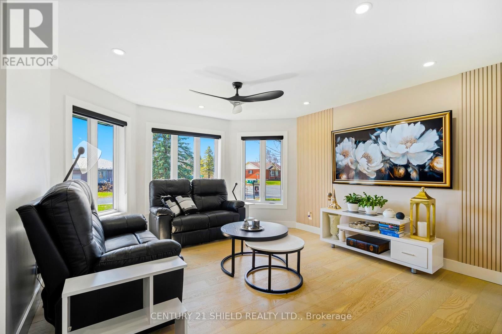 6291 MACLEAN COURT Image 23