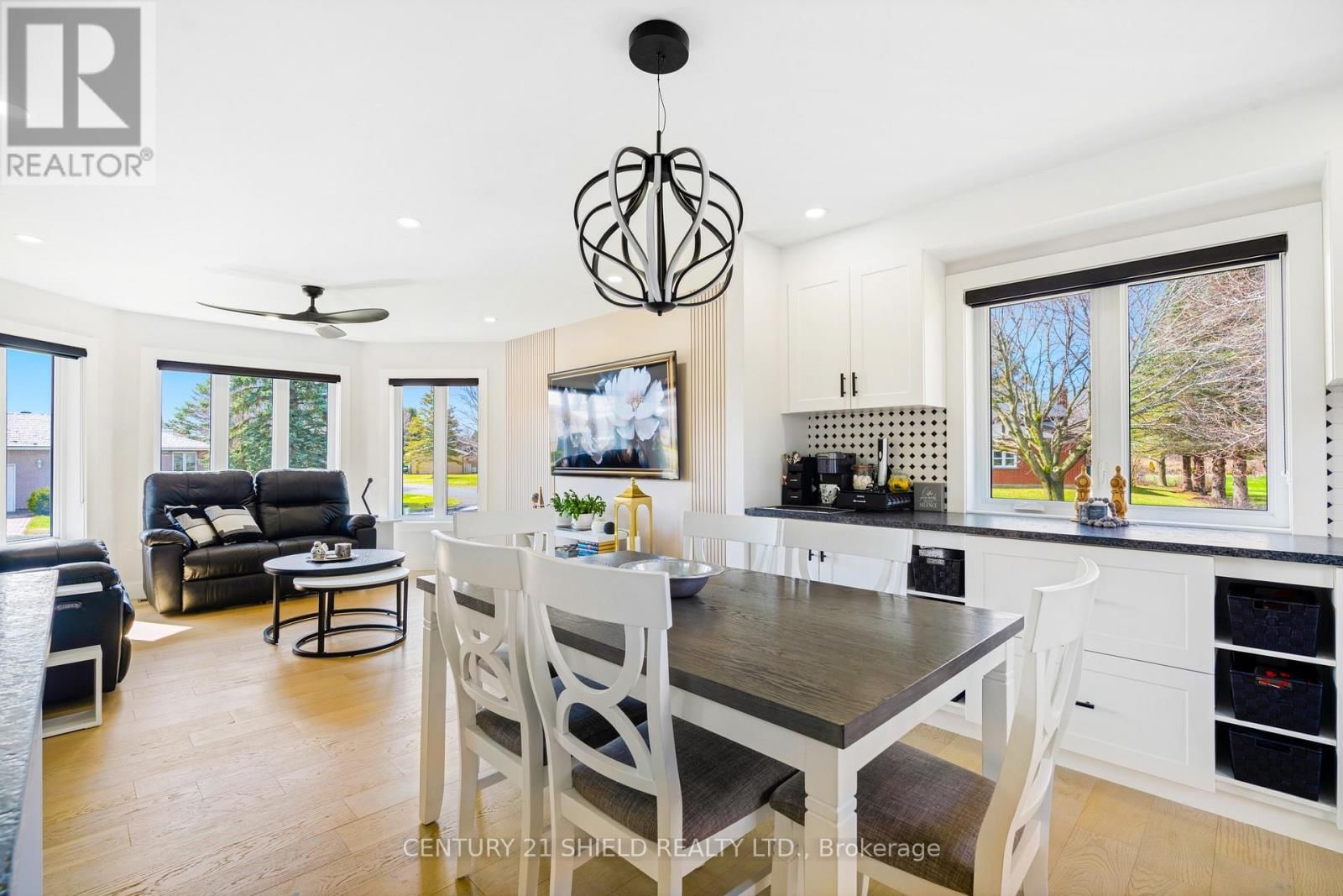 6291 MACLEAN COURT Image 25