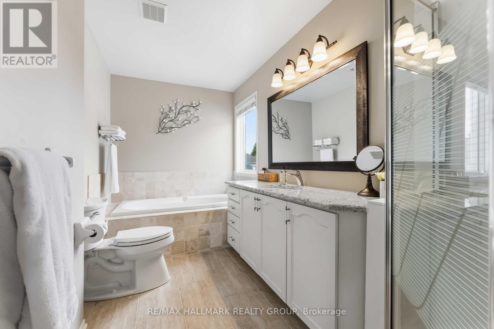 29 BIRCHFIELD AVENUE Image 18