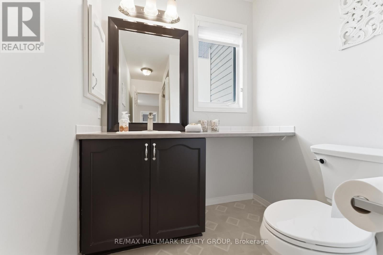 29 BIRCHFIELD AVENUE Image 24