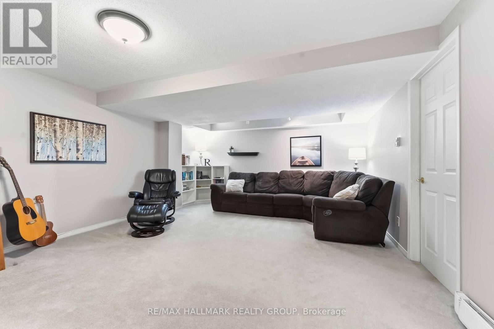 29 BIRCHFIELD AVENUE Image 25