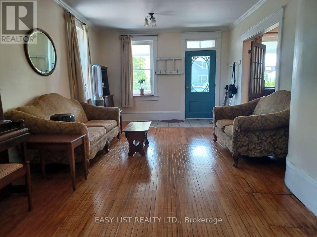 1104 COUNTY ROAD 16 Image 12