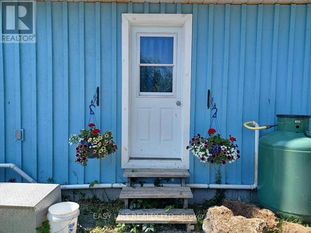 1104 COUNTY ROAD 16 Image 30