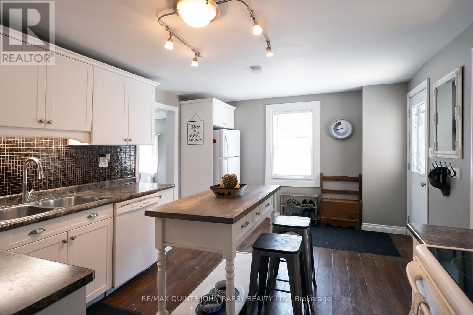 17 JAMES STREET Image 13