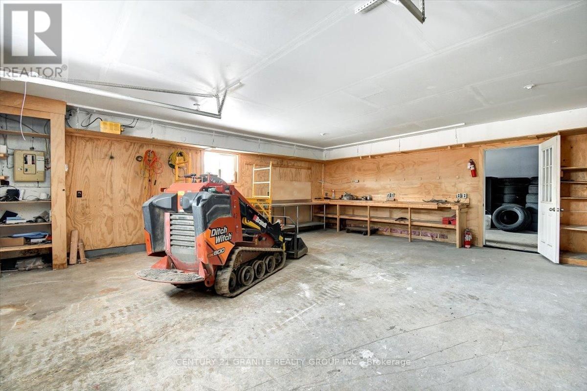 1725 LOOP ROAD Image 6