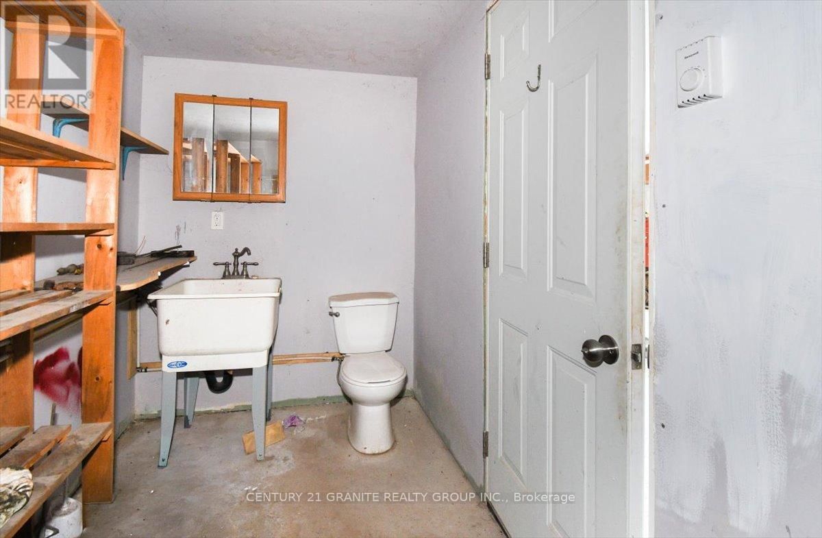 1725 LOOP ROAD Image 8