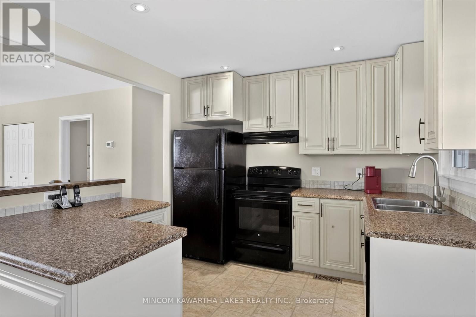 630 SHERBROOKE STREET Image 12