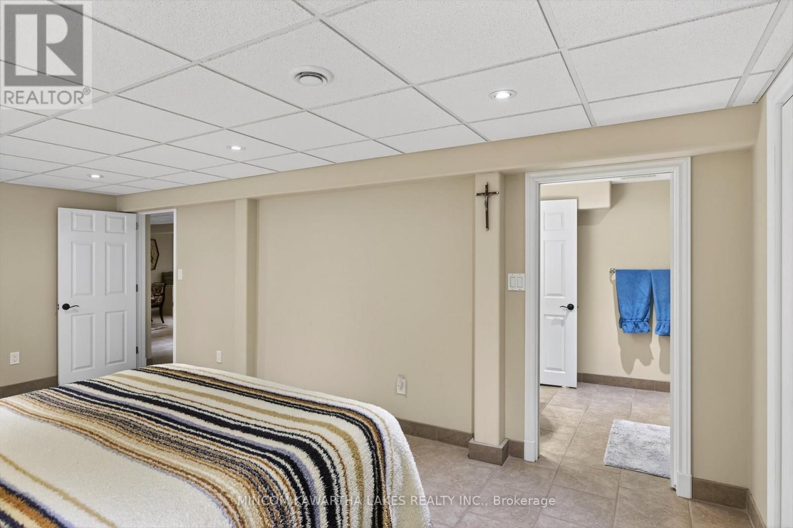 630 SHERBROOKE STREET Image 38