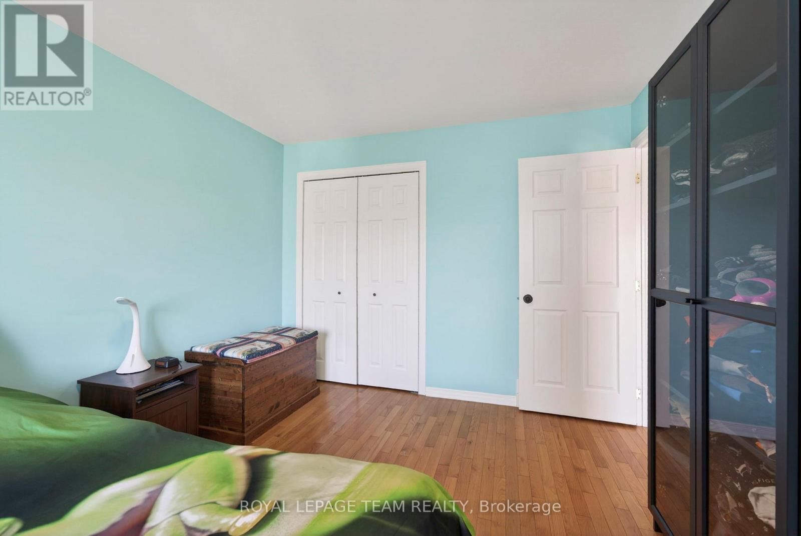 106 HEMLOCK CRESCENT Image 17