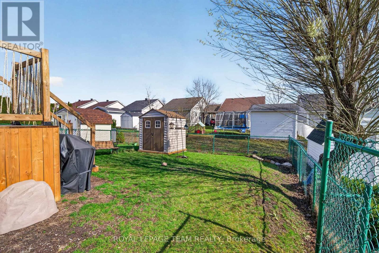 106 HEMLOCK CRESCENT Image 35