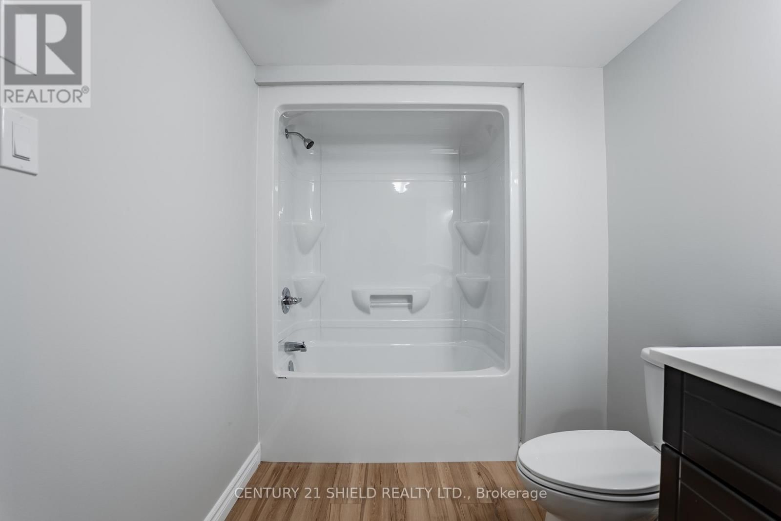 7 WILLIAM STREET Image 38