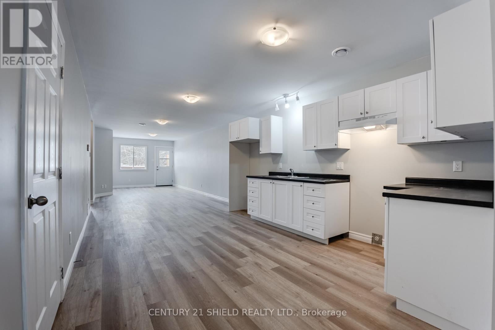 7 WILLIAM STREET Image 4