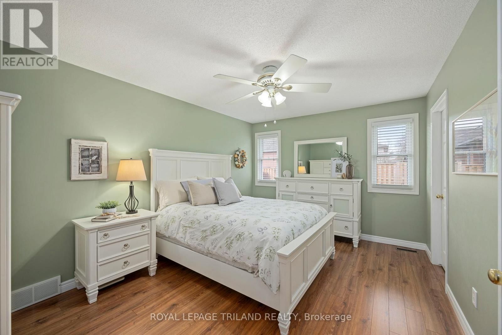 24 SIFTON DRIVE Image 17