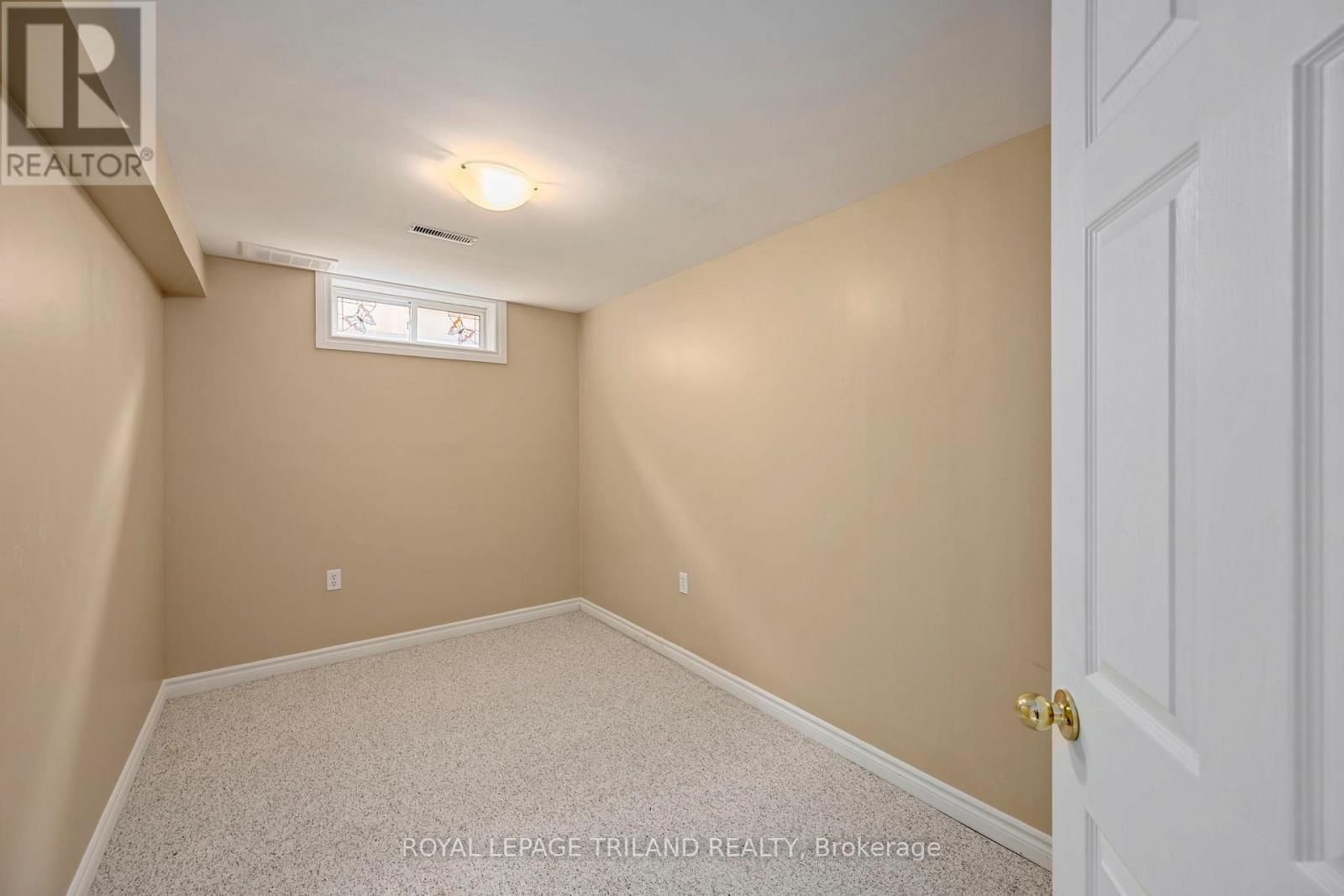 24 SIFTON DRIVE Image 24