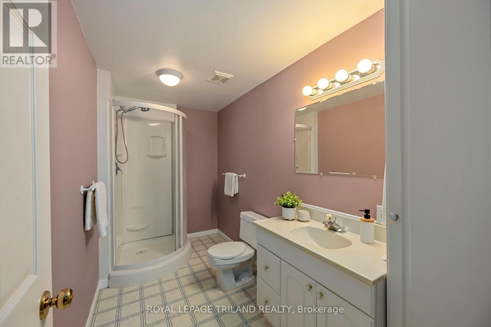 24 SIFTON DRIVE Image 25