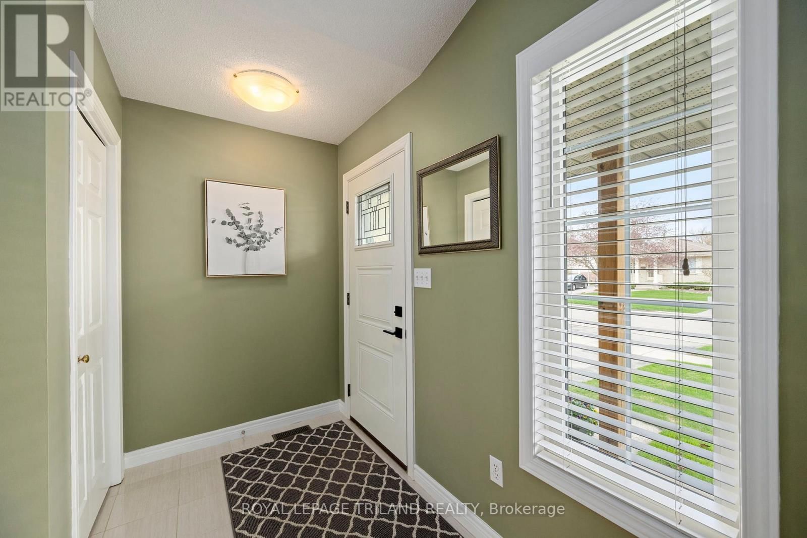 24 SIFTON DRIVE Image 4