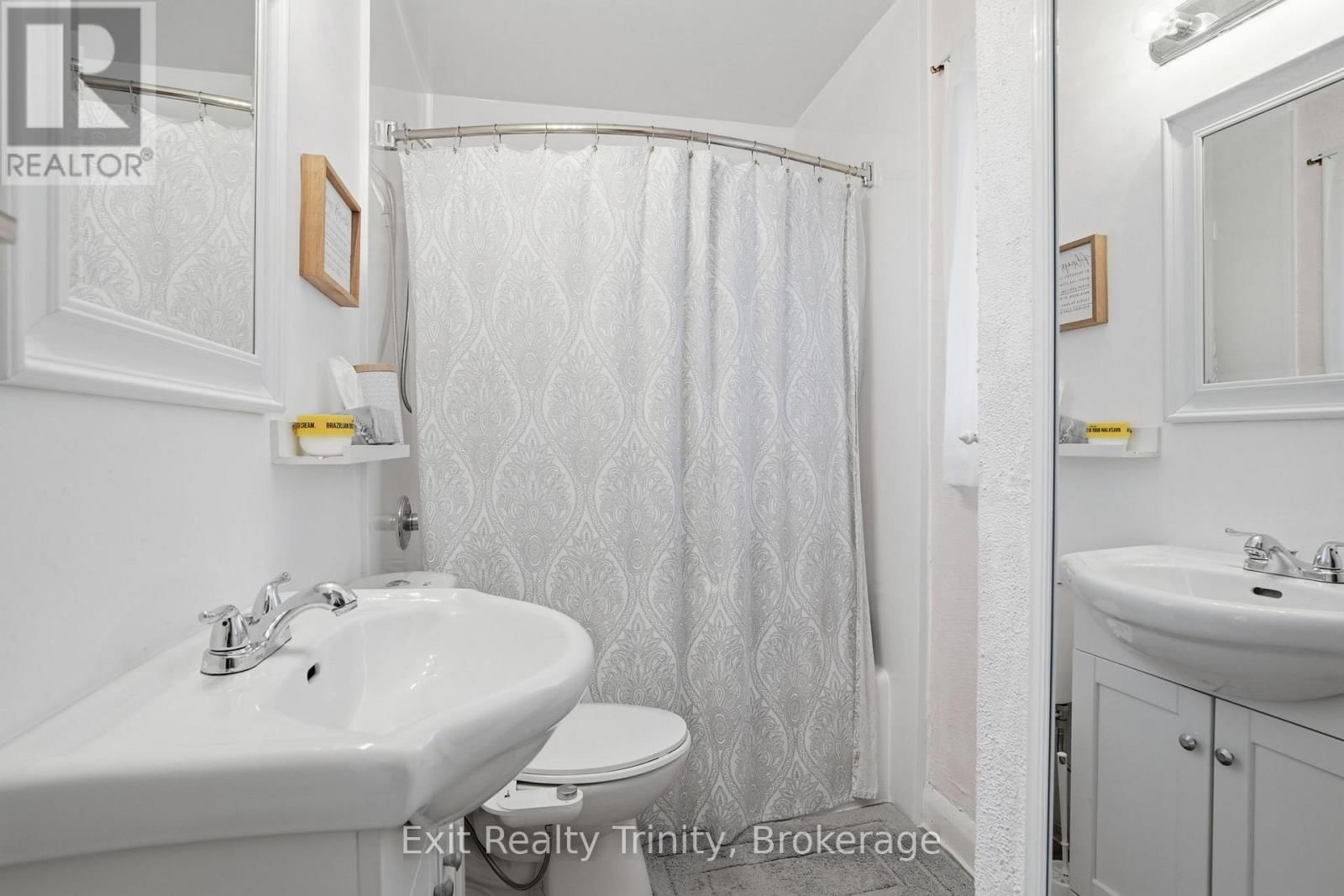 131 EAST 18TH STREET NORTH Image 11