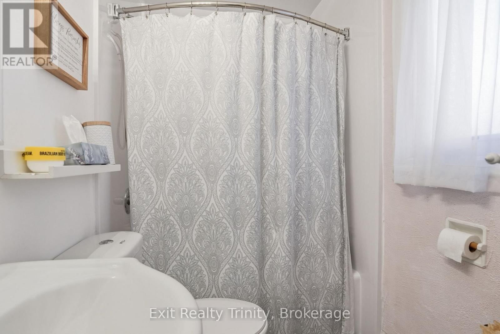 131 EAST 18TH STREET NORTH Image 13