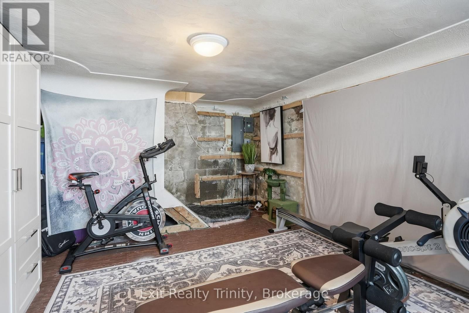 131 EAST 18TH STREET NORTH Image 22