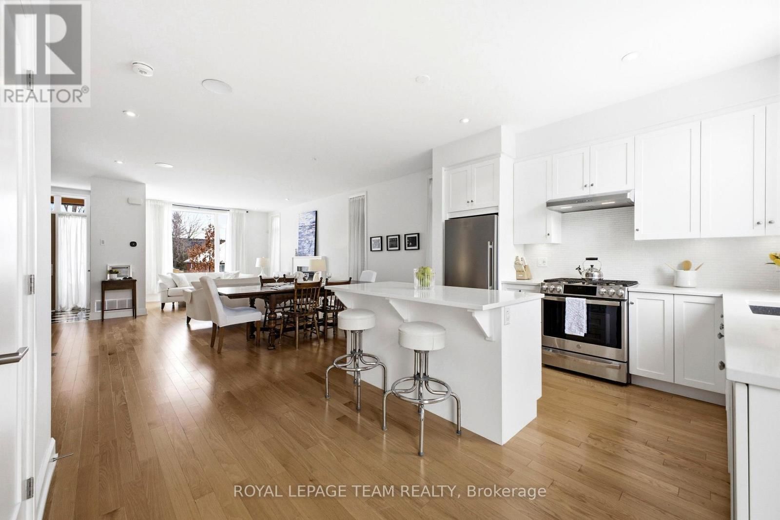 526 EDISON AVENUE Image 35