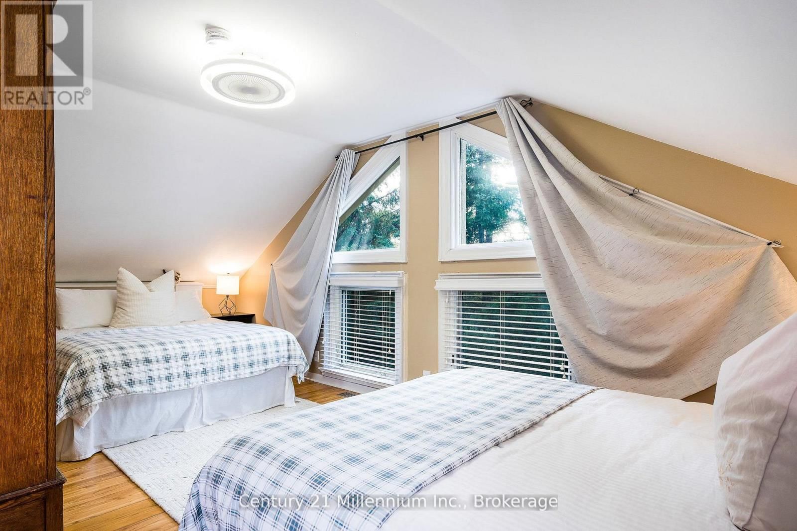 160 GRAND CYPRESS LANE Image 36