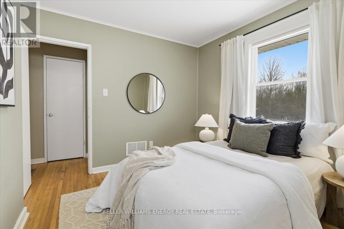 113 WEST STREET Image 17