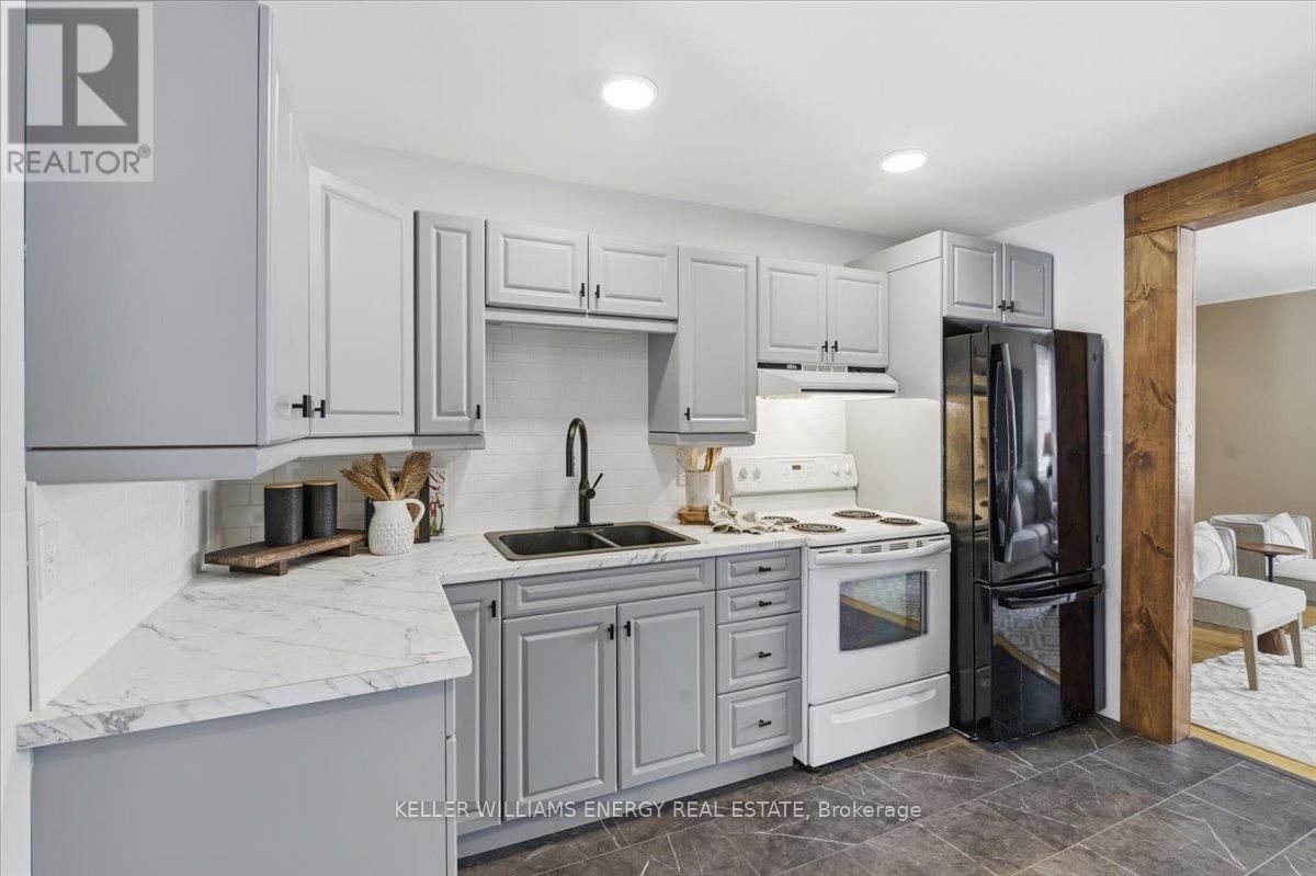 113 WEST STREET Image 21