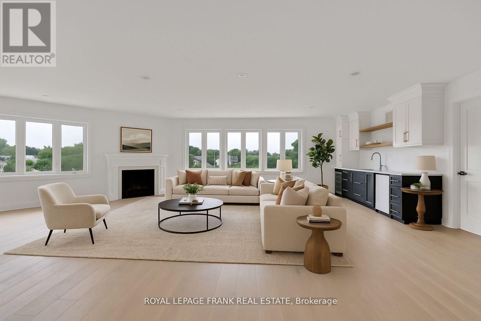 42 POND STREET Image 17