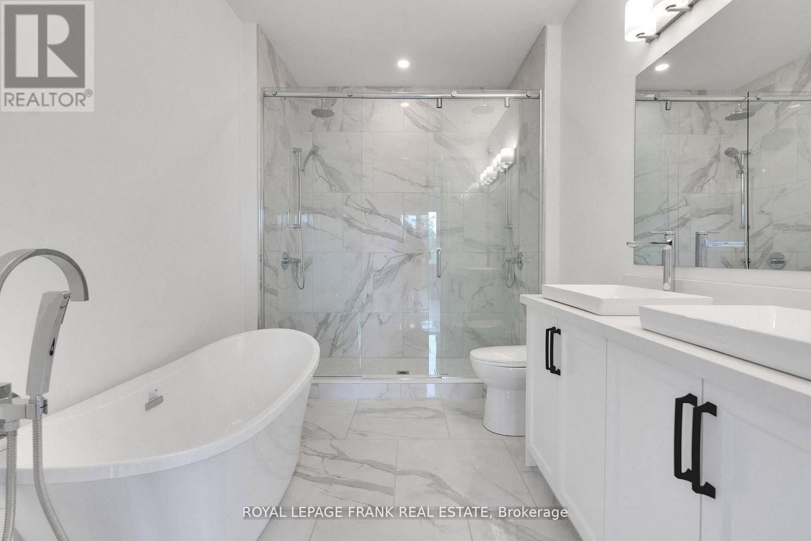 42 POND STREET Image 22