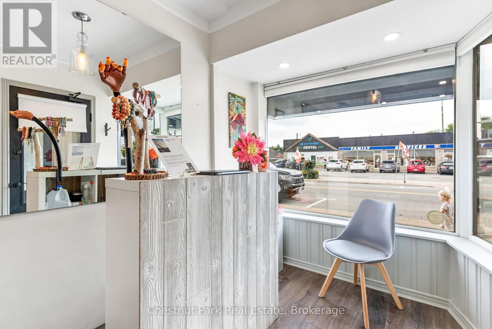 170 MUSKOKA ROAD NORTH Image 4